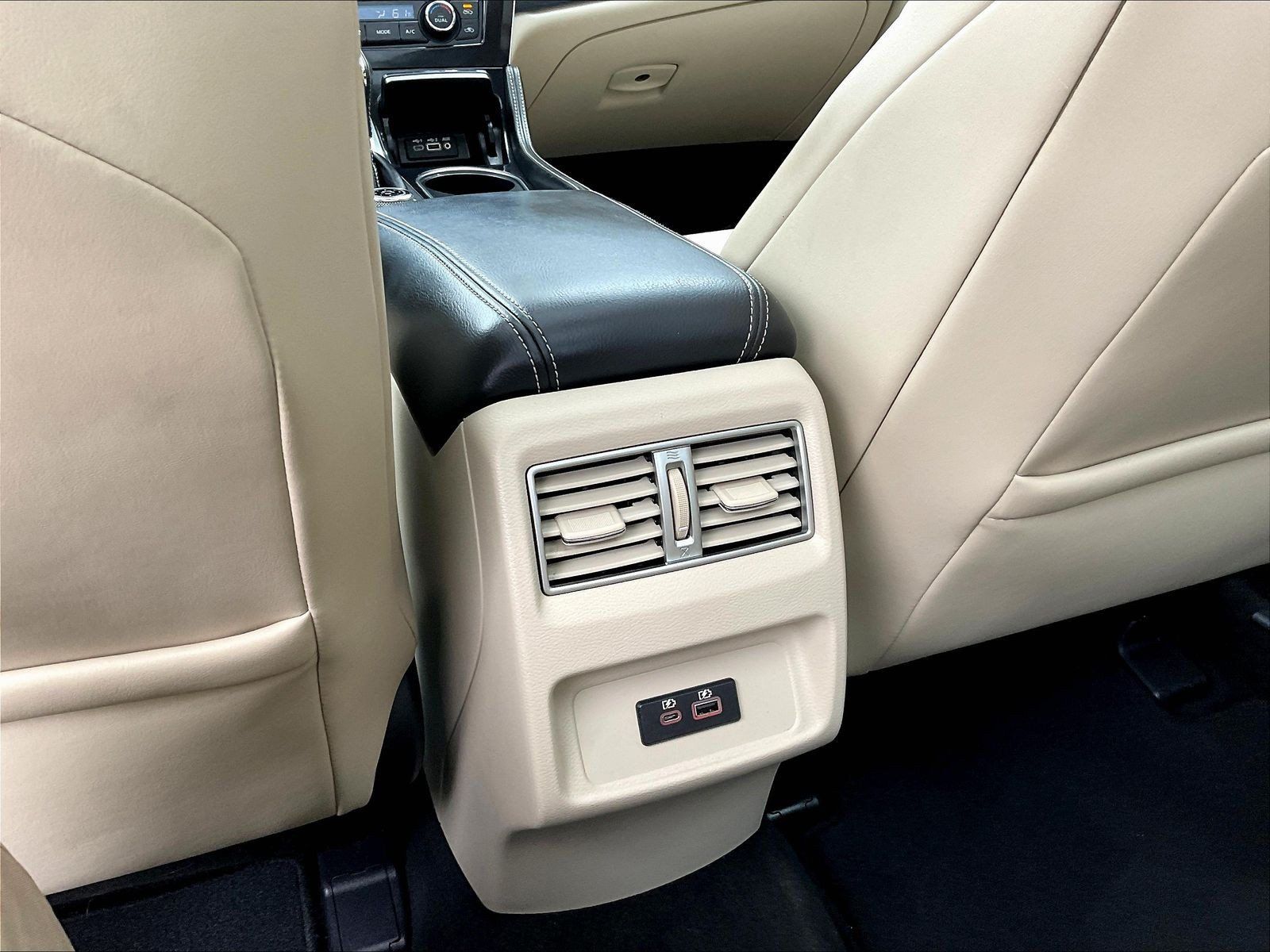 Certified 2021 Nissan Maxima Platinum w/ Sport Mat Group FWD image 12