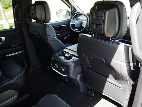 New 2027 Ford Expedition Platinum w/ Stealth Performance Package AWD/4WD image 33