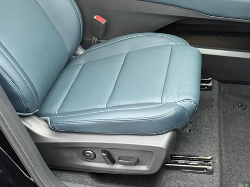 New 2026 Nissan Murano Platinum w/ Cargo Package AWD/4WD image 6