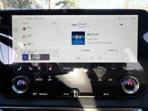 Certified 2025 Lexus RX 350 Premium w/ Accessory Package (K3) image 22