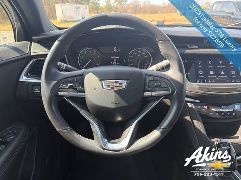 Certified 2023 Cadillac XT6 Luxury image 17