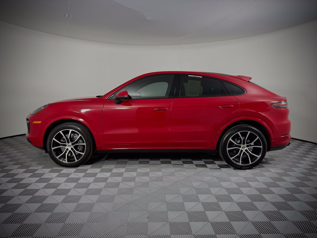 Certified 2023 Porsche Cayenne Coupe AWD/4WD image 2