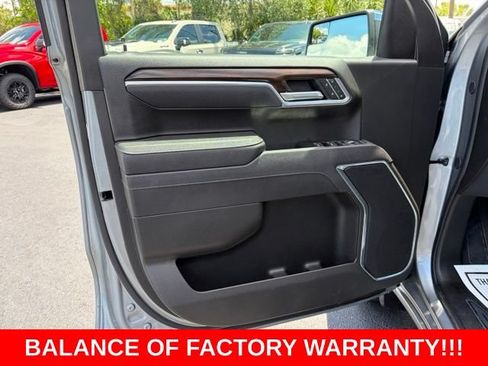 Used 2025 GMC Sierra 1500 SLT AWD/4WD image 12