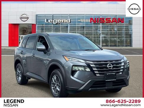 Certified 2026 Nissan Rogue SV AWD/4WD image 1