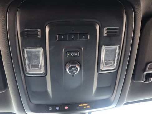 Used 2021 Chevrolet Tahoe LT AWD/4WD image 30