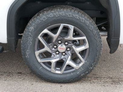 New 2026 GMC Sierra 1500 SLT w/ SLT Premium Plus Package