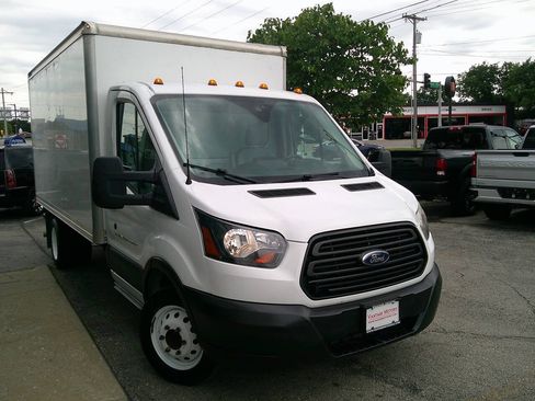 Used 2019 Ford Transit 350 156 DRW RWD image 4