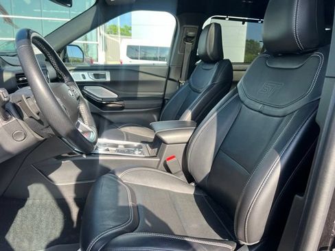 Used 2023 Ford Explorer ST w/ Equipment Group 401A AWD/4WD image 24