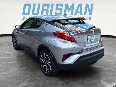 Used 2019 Toyota C-HR XLE FWD image 4