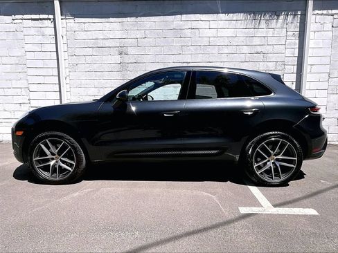 Certified 2023 Porsche Macan AWD/4WD image 2