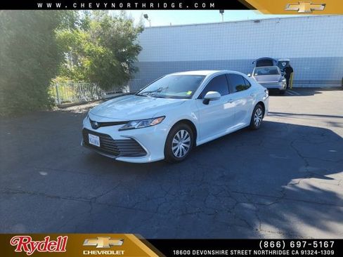 Used 2023 Toyota Camry LE image 1