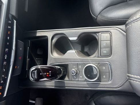 Used 2024 Cadillac XT4 Premium Luxury image 27