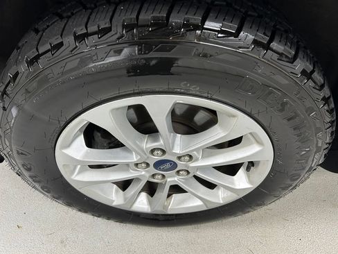 Used 2020 Ford Escape SE AWD/4WD image 9