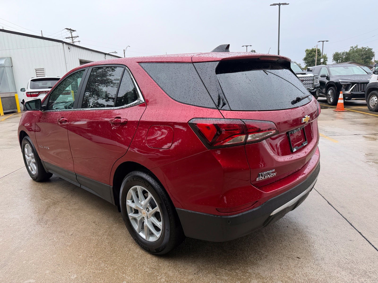 Used 2024 Chevrolet Equinox LT FWD image 28