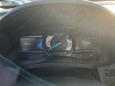 Used 2018 Ford Explorer XLT w/ XLT Technology Feature Bundle image 13