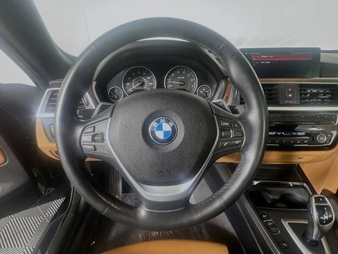 Used 2020 BMW 430i Convertible w/ Convenience Package image 16