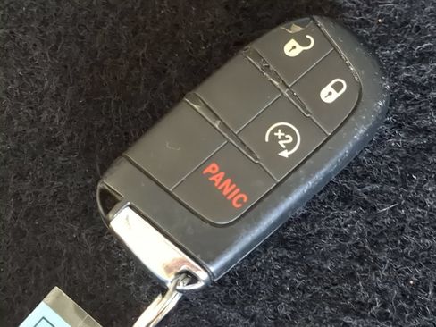 Used 2020 Jeep Compass Limited AWD/4WD image 37
