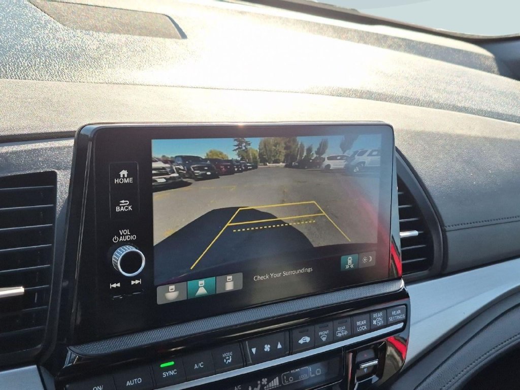 Used 2025 Honda Odyssey Sport-L image 17