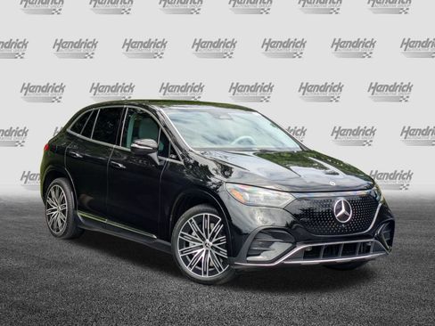 New 2026 Mercedes-Benz EQE 320 4MATIC SUV image 2