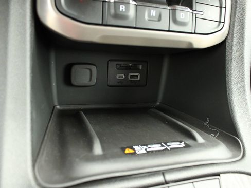 Used 2022 GMC Acadia Denali w/ Denali Ultimate Package AWD/4WD image 48
