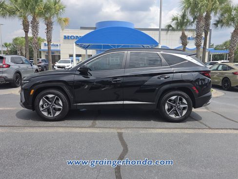 Used 2026 Hyundai Tucson SEL FWD image 2