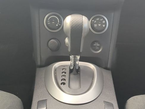 Used 2014 Nissan Rogue S w/ Convenience Package image 26