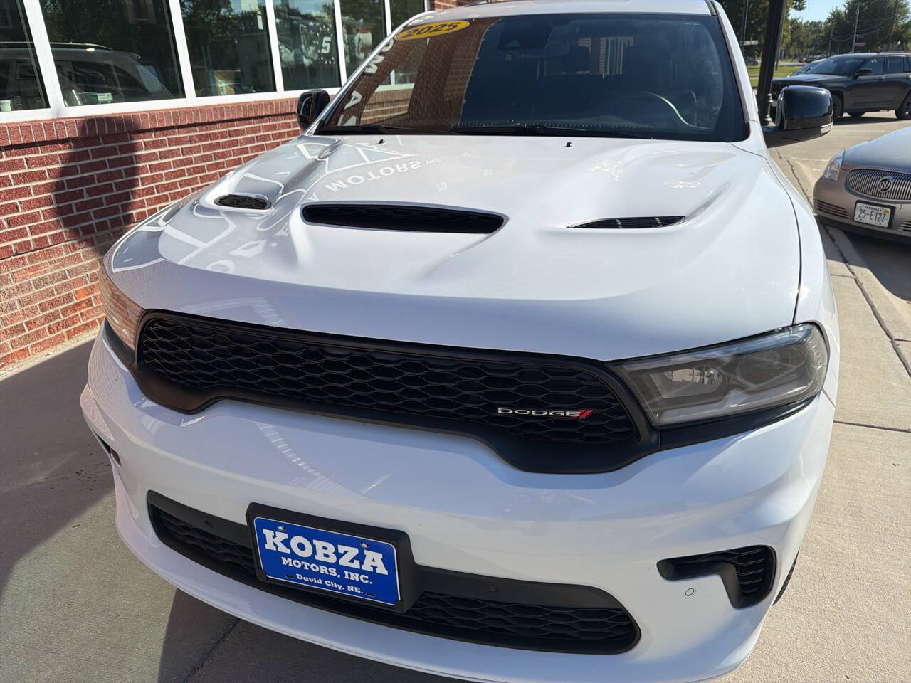 Used 2025 Dodge Durango R/T w/ Blacktop Package AWD/4WD image 5