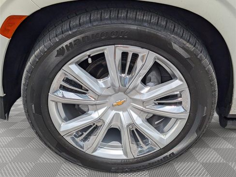 Used 2023 Chevrolet Tahoe High Country w/ Advanced Technology Package AWD/4WD image 12