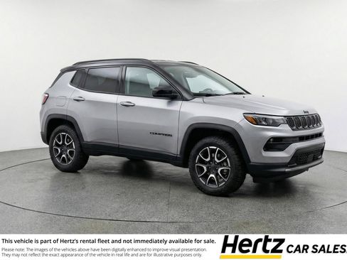 Used 2025 Jeep Compass Trailhawk AWD/4WD image 1