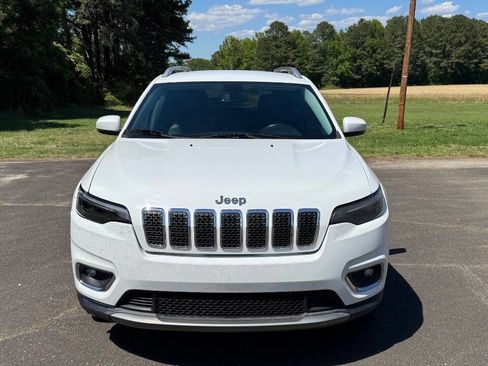 Used 2019 Jeep Cherokee Limited FWD image 3