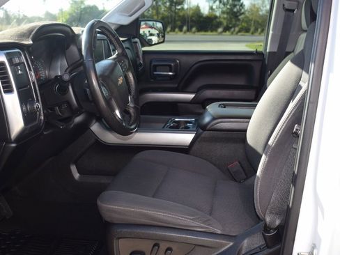 Used 2018 Chevrolet Silverado 1500 LT w/ All Star Edition image 7