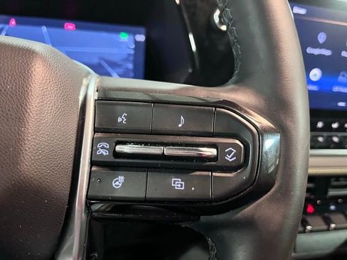 Used 2025 Chevrolet Colorado ZR2 AWD/4WD image 27