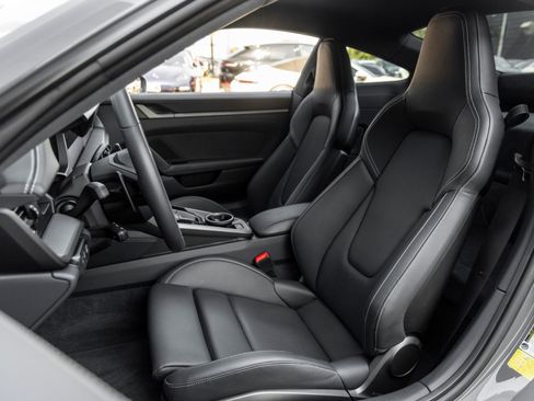 Certified 2025 Porsche 911 Carrera RWD image 5