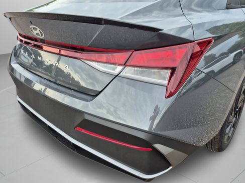 New 2026 Hyundai Elantra SEL Sport FWD image 33