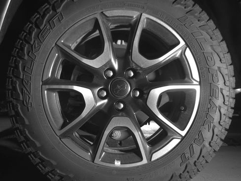Used 2025 Jeep Compass Trailhawk AWD/4WD image 14