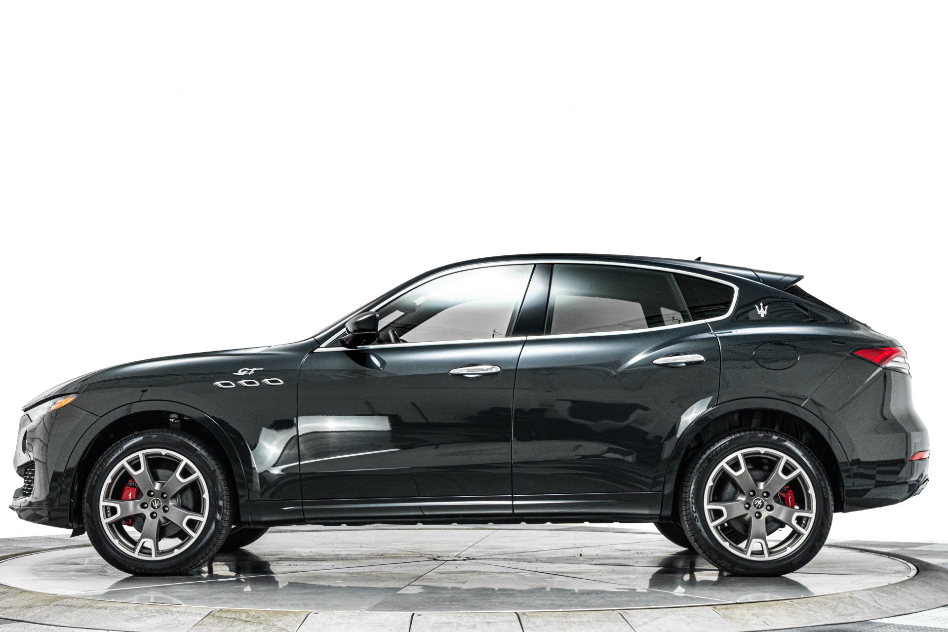 Used 2023 Maserati Levante GT AWD/4WD image 6