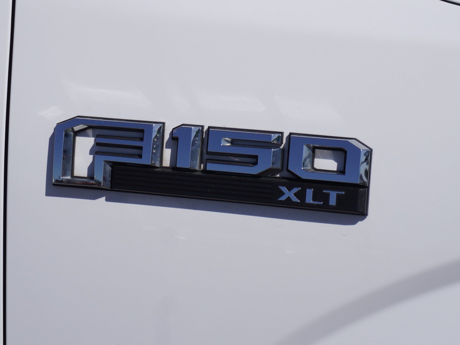Used 2017 Ford F150 XLT RWD image 6