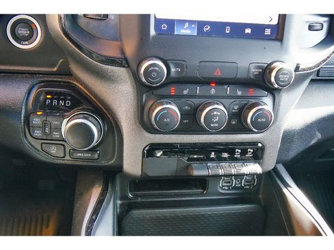 Used 2023 RAM 1500 Big Horn AWD/4WD image 23