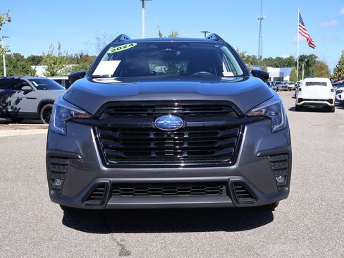Used 2024 Subaru Ascent Onyx Edition Limited w/ Popular Package Onyx AWD/4WD image 3