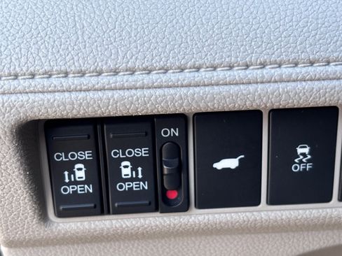 Certified 2025 Honda Odyssey EX-L image 22