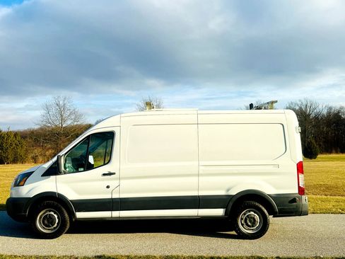Used 2018 Ford Transit 250 148 Medium Roof image 1
