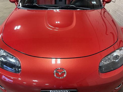 Used 2006 MAZDA MX-5 Miata 3rd Generation Limited image 12