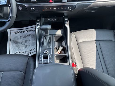 New 2026 Kia Sorento S w/ S Panoramic Sunroof Package image 13