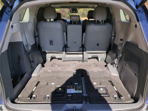 Used 2024 Toyota Sienna XLE image 13