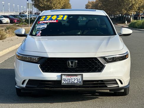 Used 2023 Honda Accord EX image 9