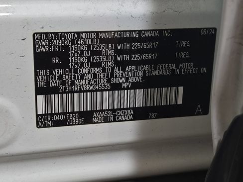 Used 2024 Toyota RAV4 LE FWD image 32