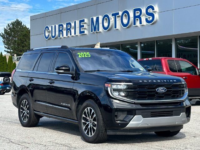 Certified 2025 Ford Expedition Platinum AWD/4WD image 1