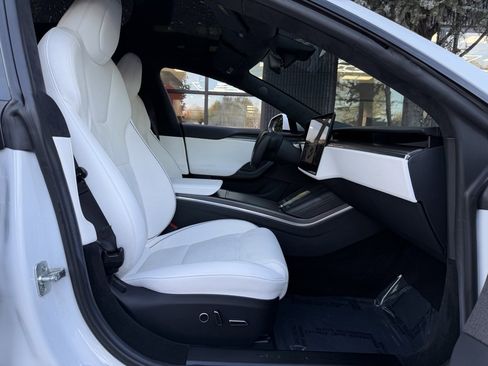 Used 2021 Tesla Model S Plaid image 29