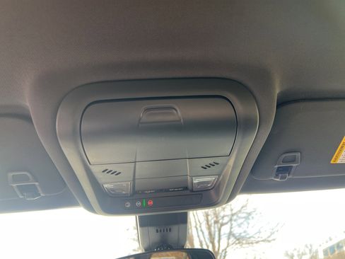 Used 2024 Chevrolet Equinox RS image 20