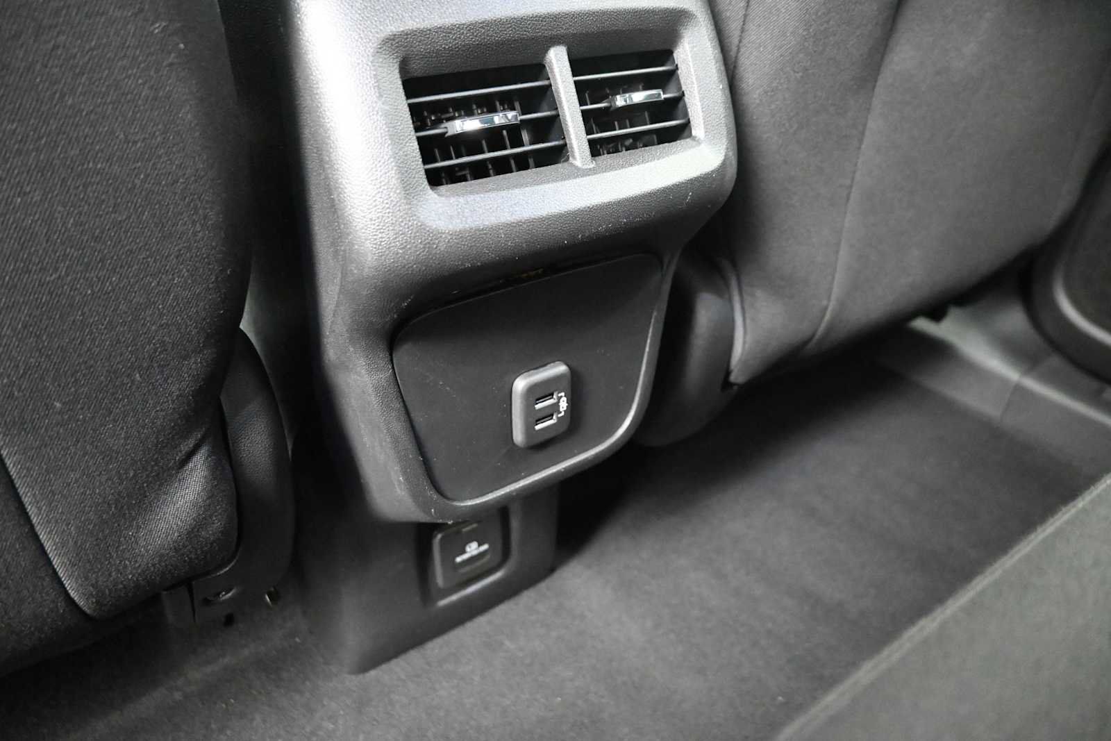 Used 2019 Chevrolet Equinox LT w/ Sun & Navigation Package AWD/4WD image 8